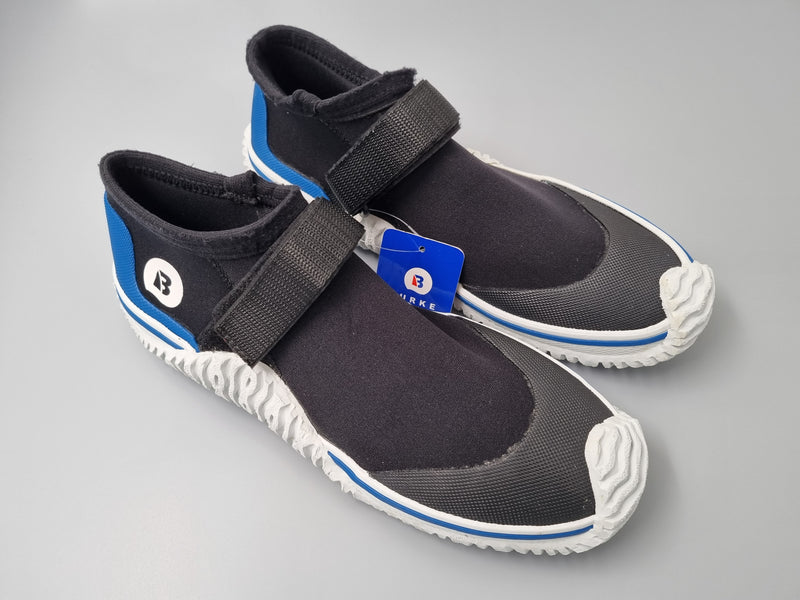 Wet Shoe Sneaker w/ Velcro