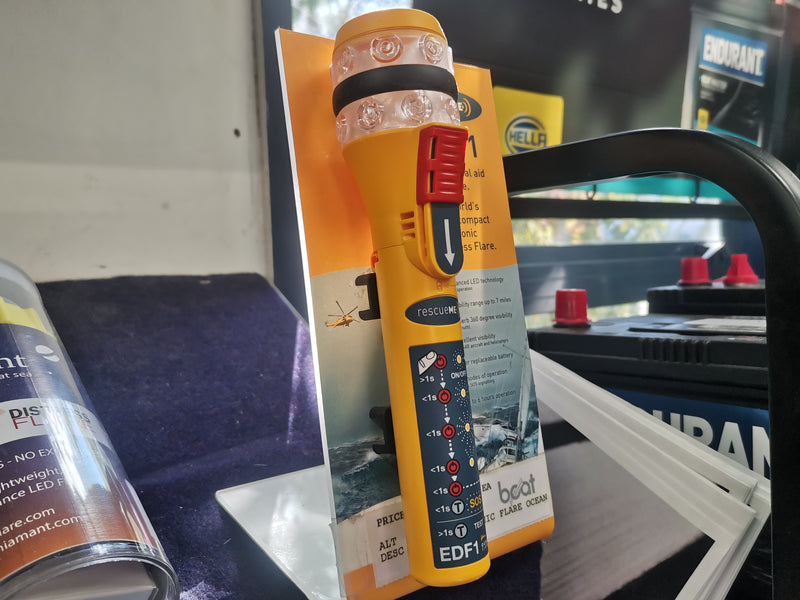 Electronic Distress Flare RescueMe