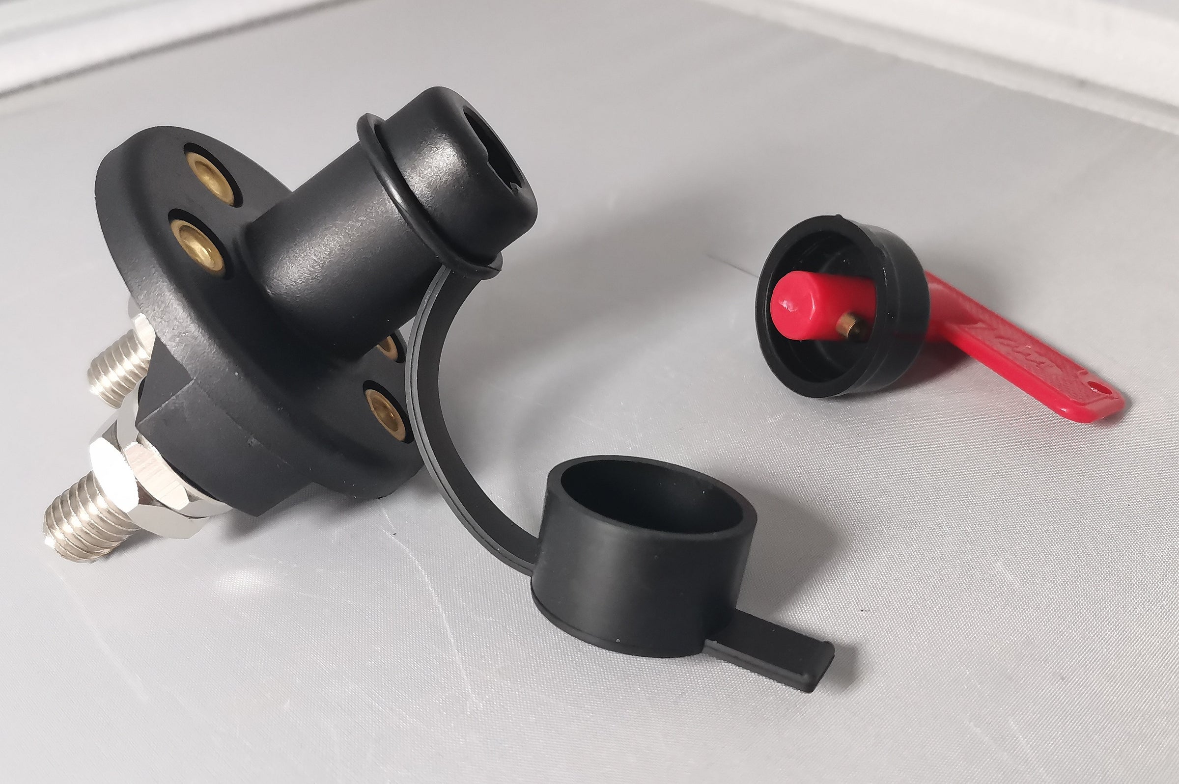 Isolating Switch - REMOVABLE KEY – Boat NZ